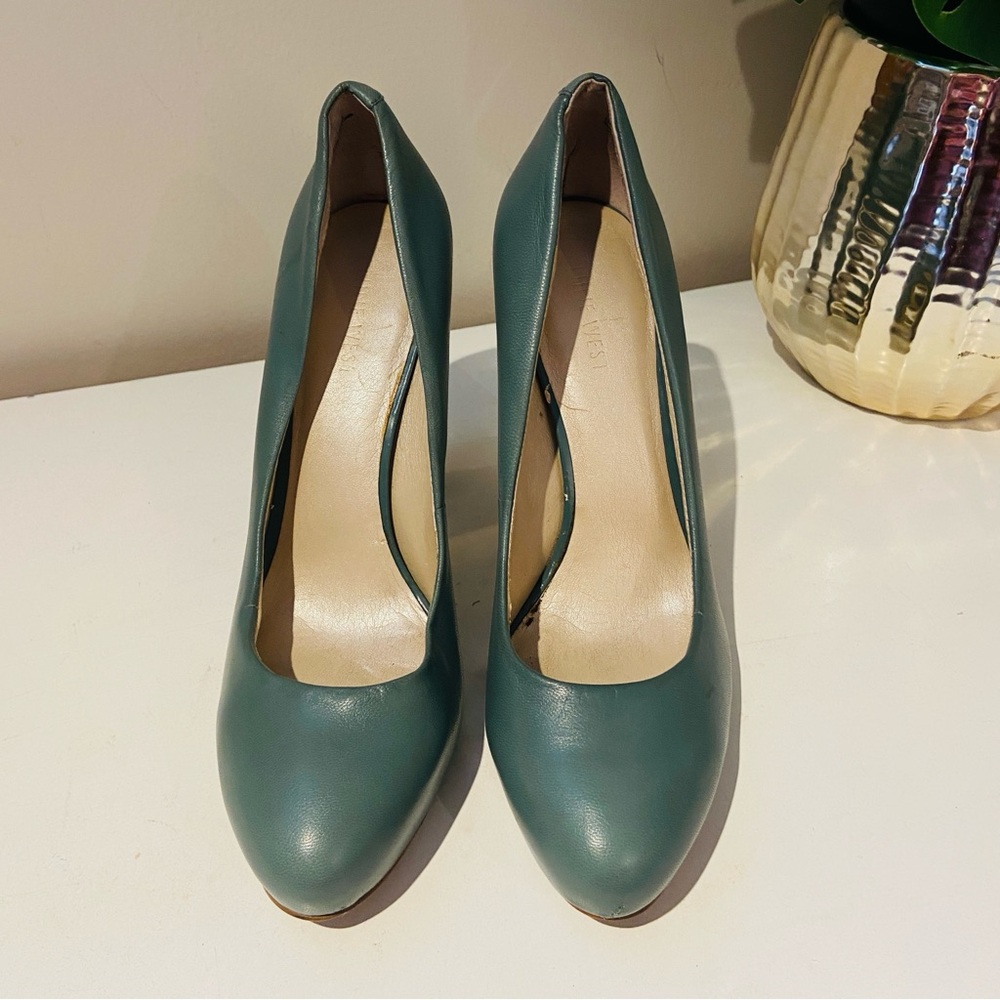 Nine West 4” pumps Sz 7.5 - Picture 3 of 9